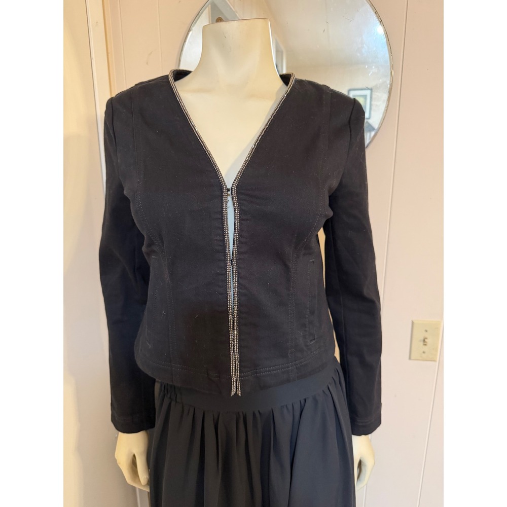 White House Black Market Black Rhinestone Trim Cropped Jacket Size 2 V-Neck